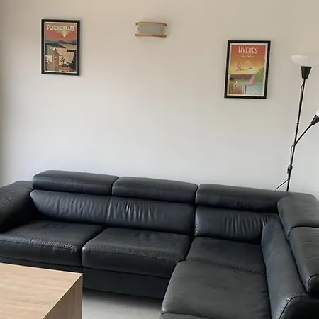 Duplex Climatisé Avec Terrasse à Hyères, Mer, Parking - Fr-1-335-150 Appartamento *